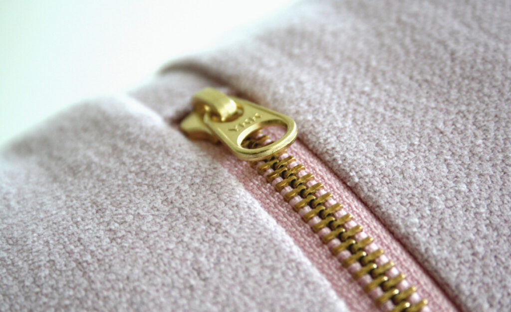 stuck zipper